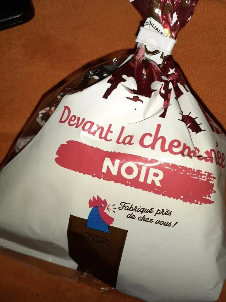 Devant la cheminée