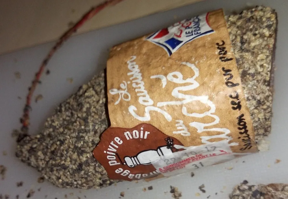 Saucisse sec au poivre