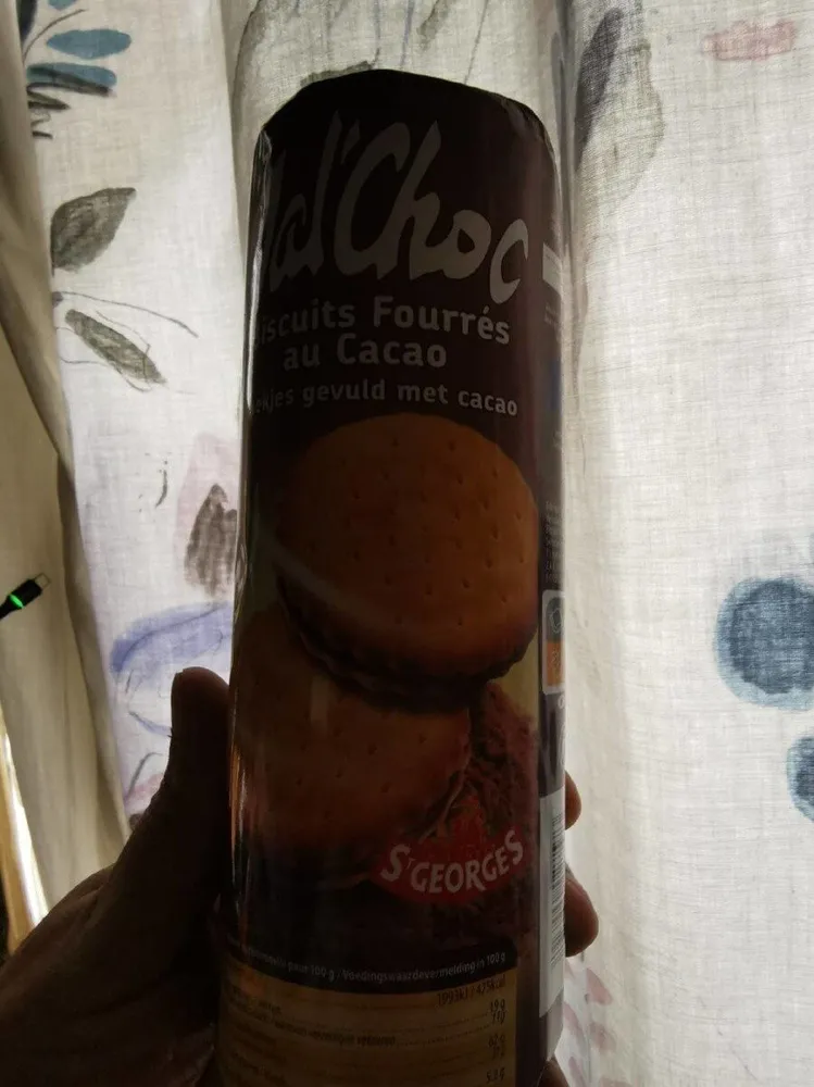 Biscuits fourrés au cacao