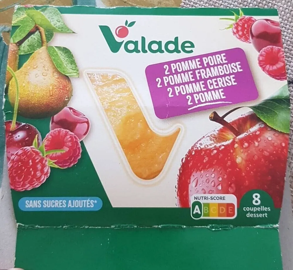 Compotes de pommes framboises cerises et poires