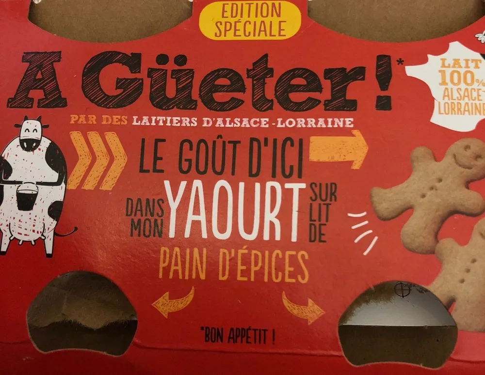Yaourt sur lit de pain d'épice