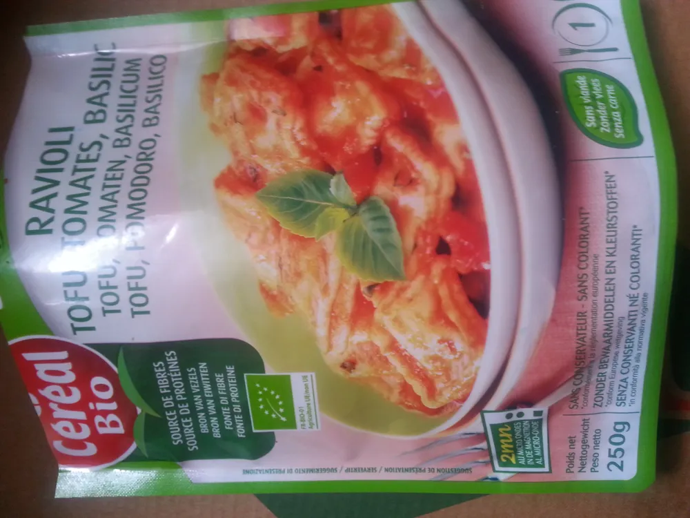 ravioli tofu, tomates,basilic