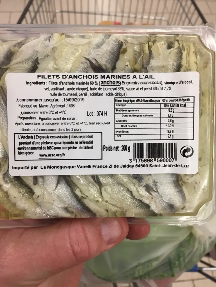 Anchois marine a l'ail