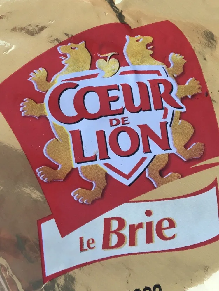 Französischer Brie aus pasteurisierter Milch