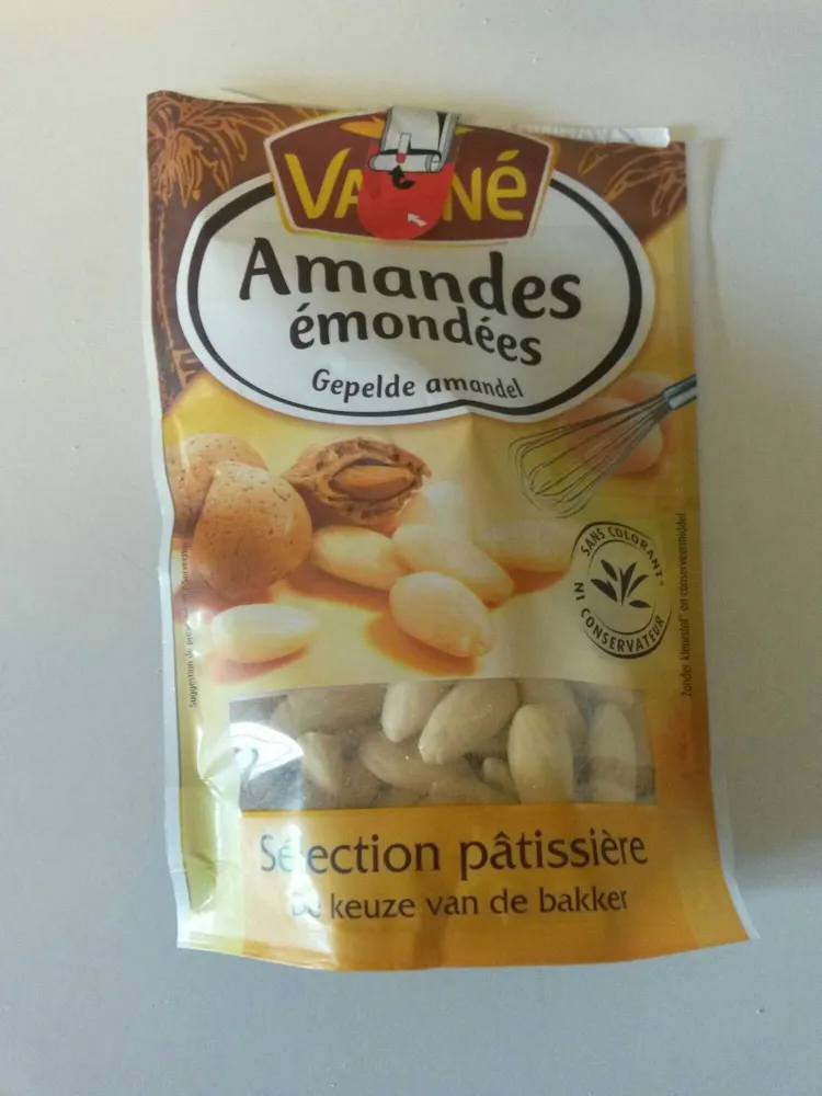 Amandes émondées
