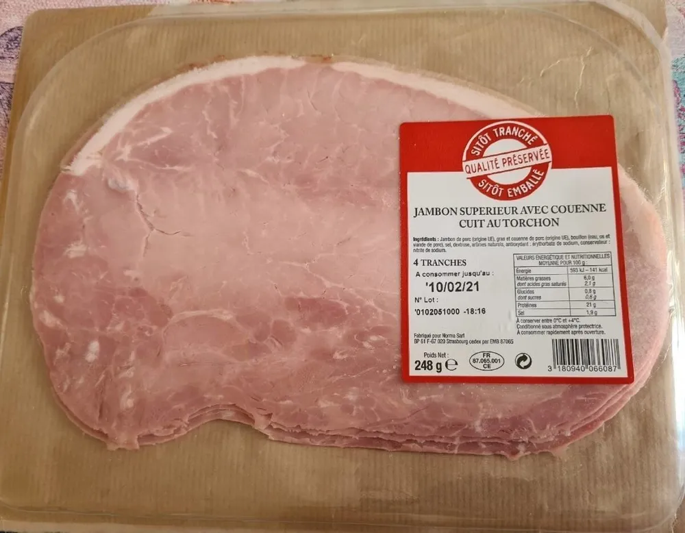 Jambon supérieur à couenne cuit au torchon