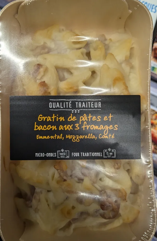 Gratin de pâtes et bacon et 3 fromages