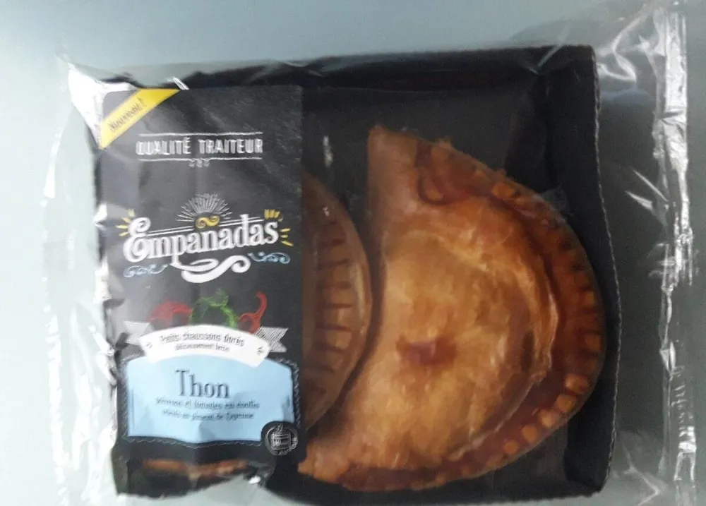 Petits chaussons dorés au thon