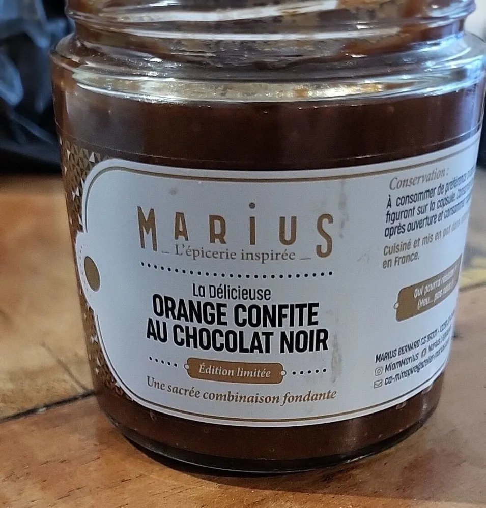 Orange confite au chocolat noir