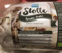 Gateau de Noël à l'épeautre saupoudré de sucre