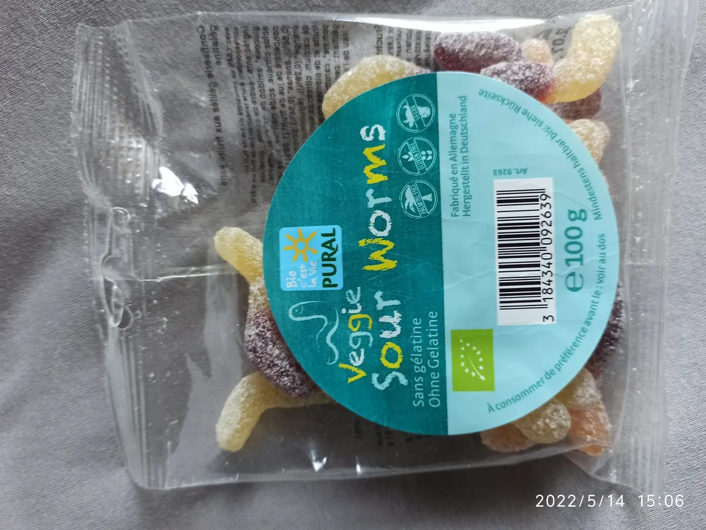 Veggie sour worms