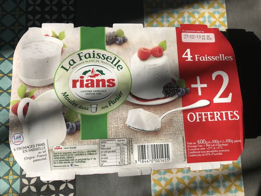 Fromages frais en faisselles 4x100g + 2x100g gratuits