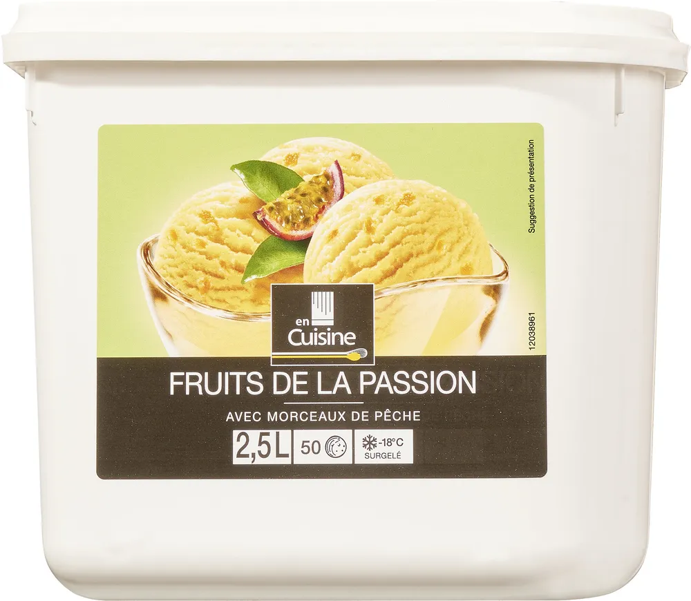 Fruits de la passion avec morceaux de peche