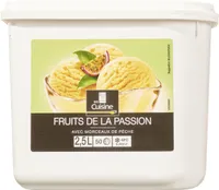 Fruits de la passion avec morceaux de peche