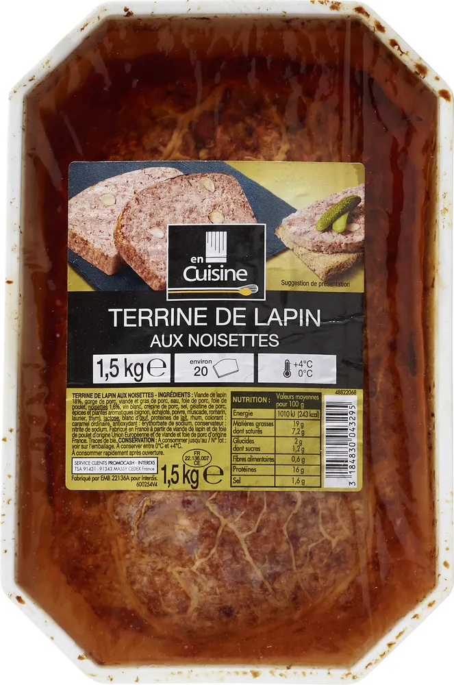 Terrine au lapin et aux noisettes