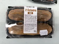 Eclair au café