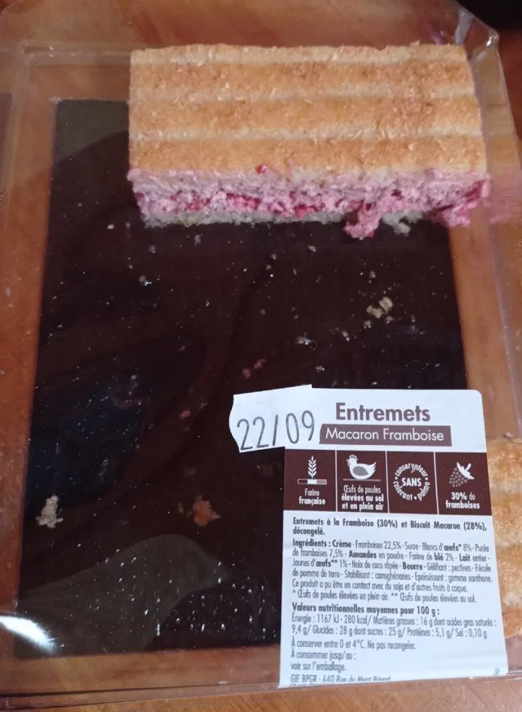 Entremets macaron framboises