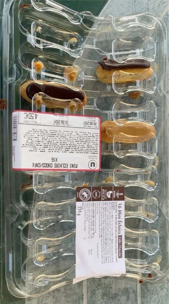 16 mini eclairs