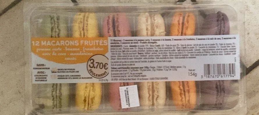 12 macarons fruités