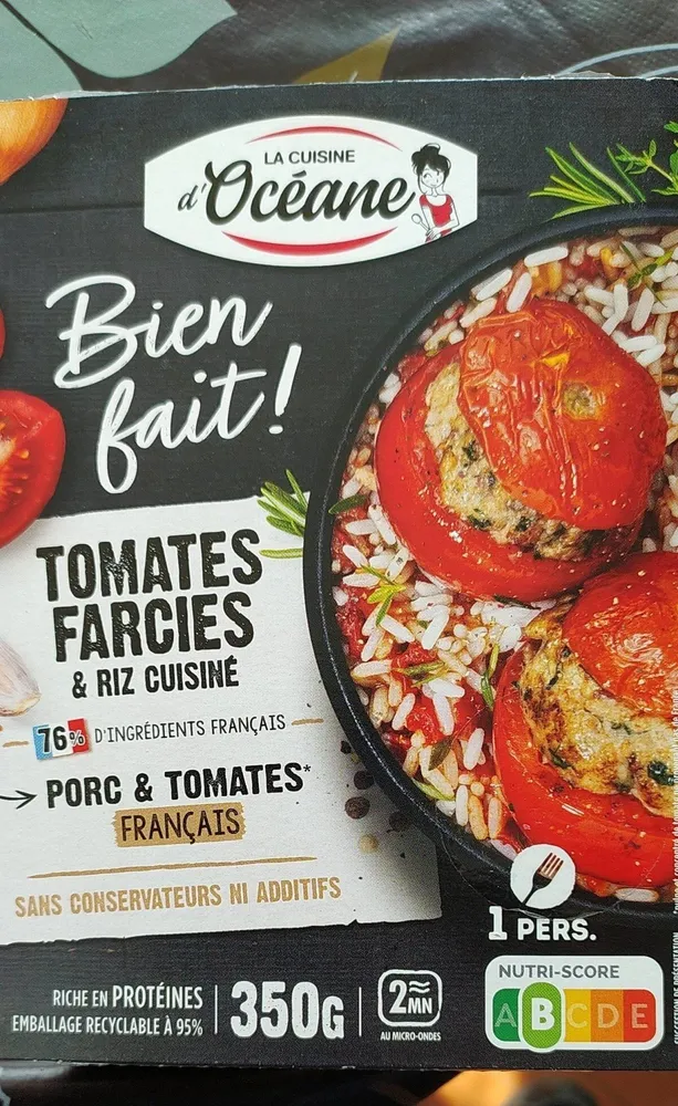 Tomates farcies et riz cuisiné