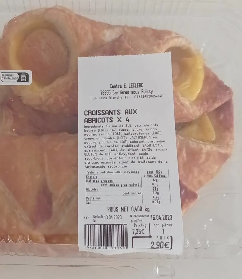 Croissants aux abricots