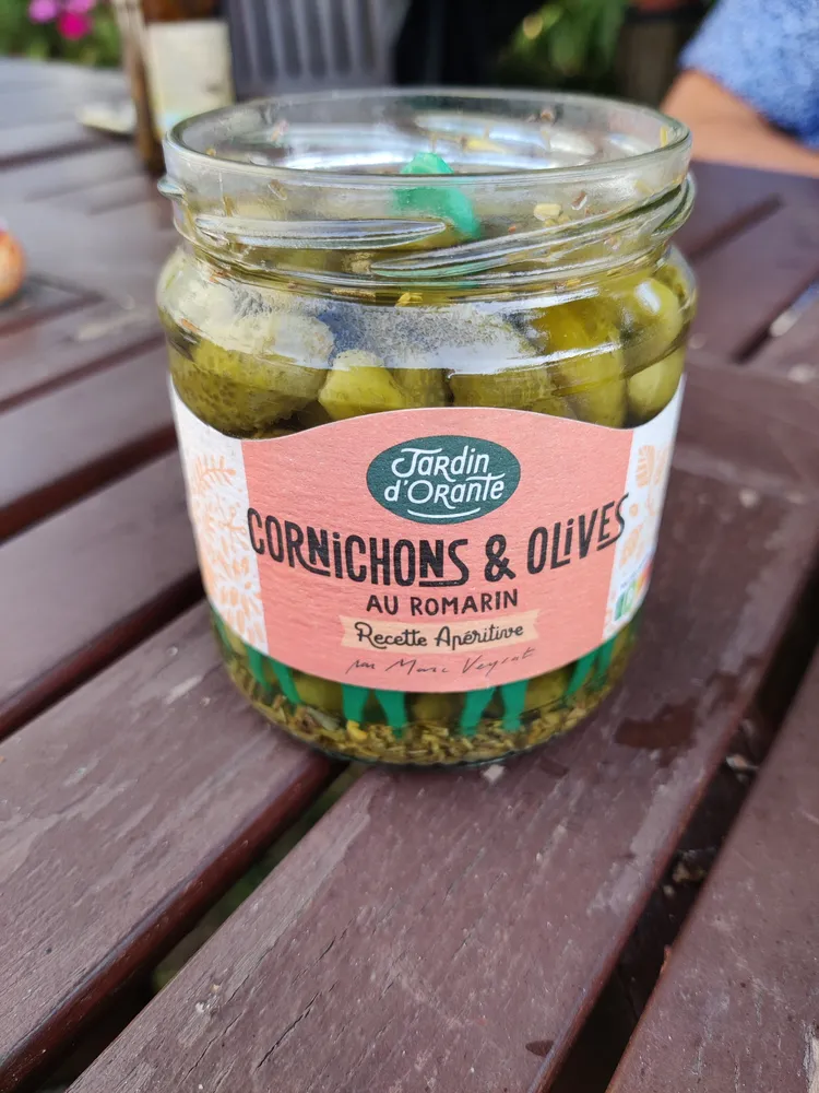 Cornichons & olives