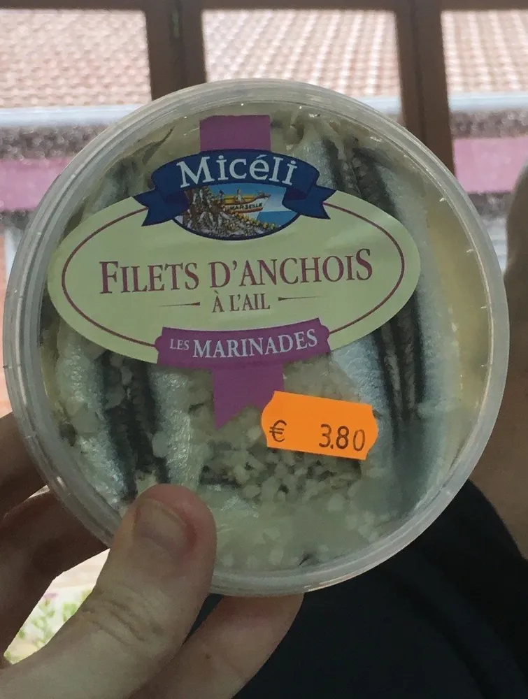 Filets d'anchois à l'ail