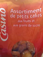 Assortiment de petis cakes aux fruits et aux grains de sucre