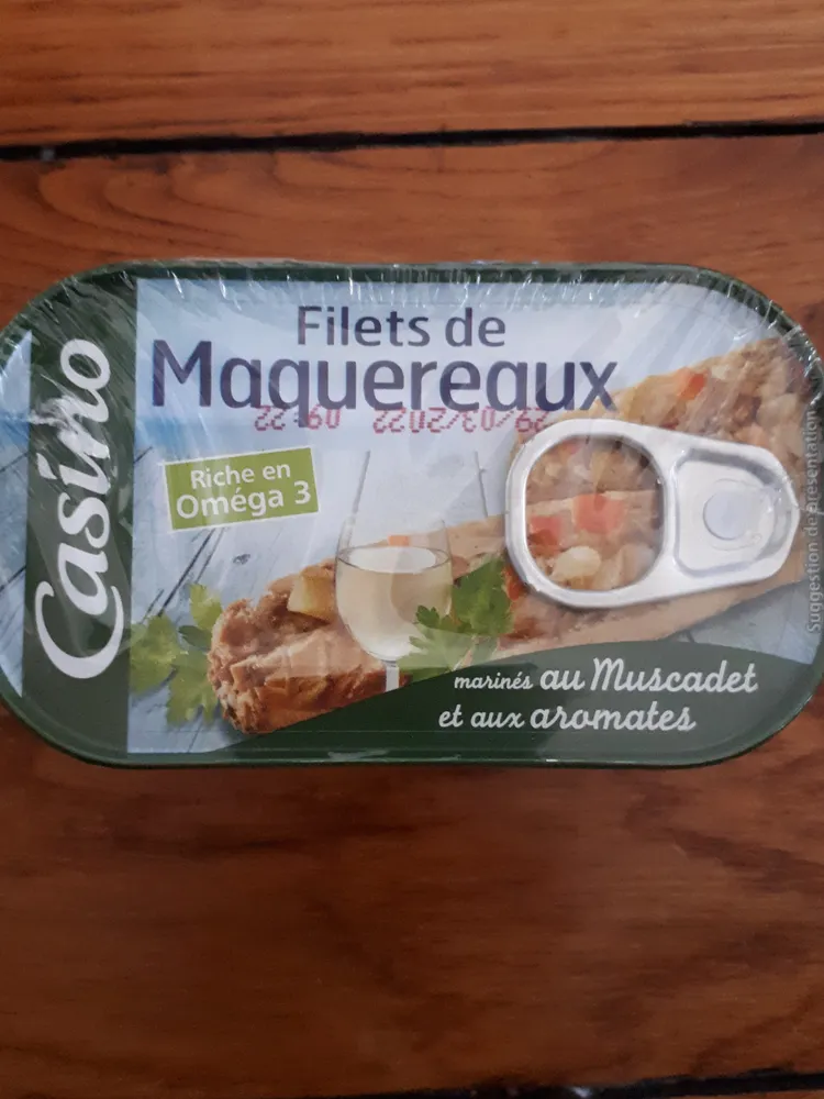 Filets de maquereaux marinés au muscadet et aux aromates