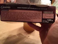PROFITEROLES nappés avec leur sauce au chocolat