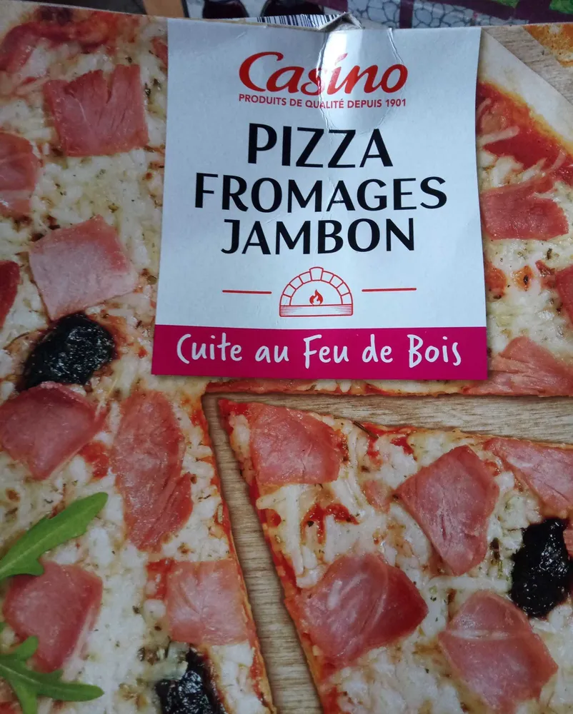 Pizza Fromages jambon cuite au feu de bois