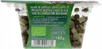 Lentilles vertes tofu fumé frais et oignons rouges