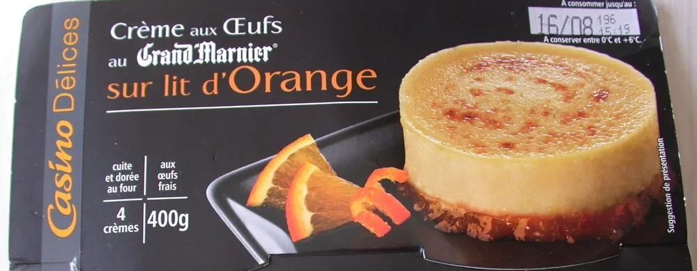 Crème aux œufs saveur vanille sur lit à l'orange - cuite et dorée au four