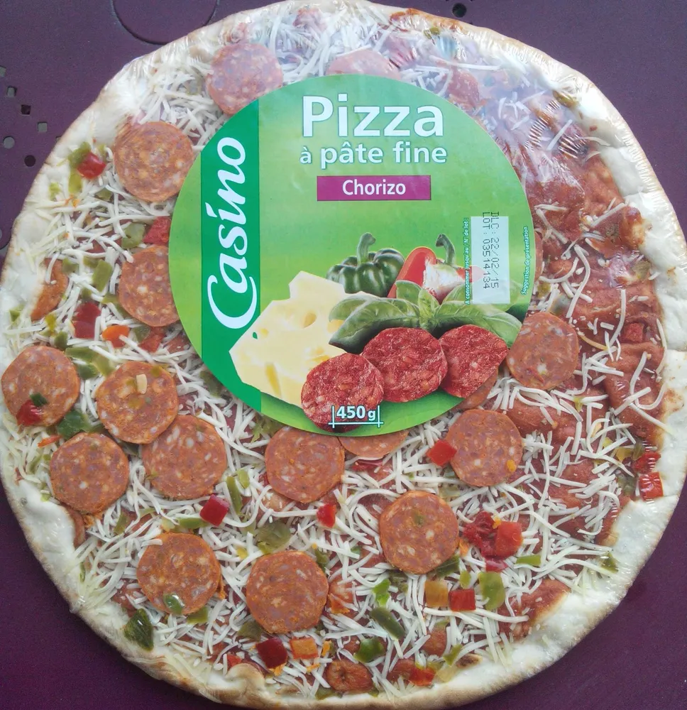 Pizza à pâte fine chorizo