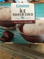 Ile saveur coco sur lit au chocolat
