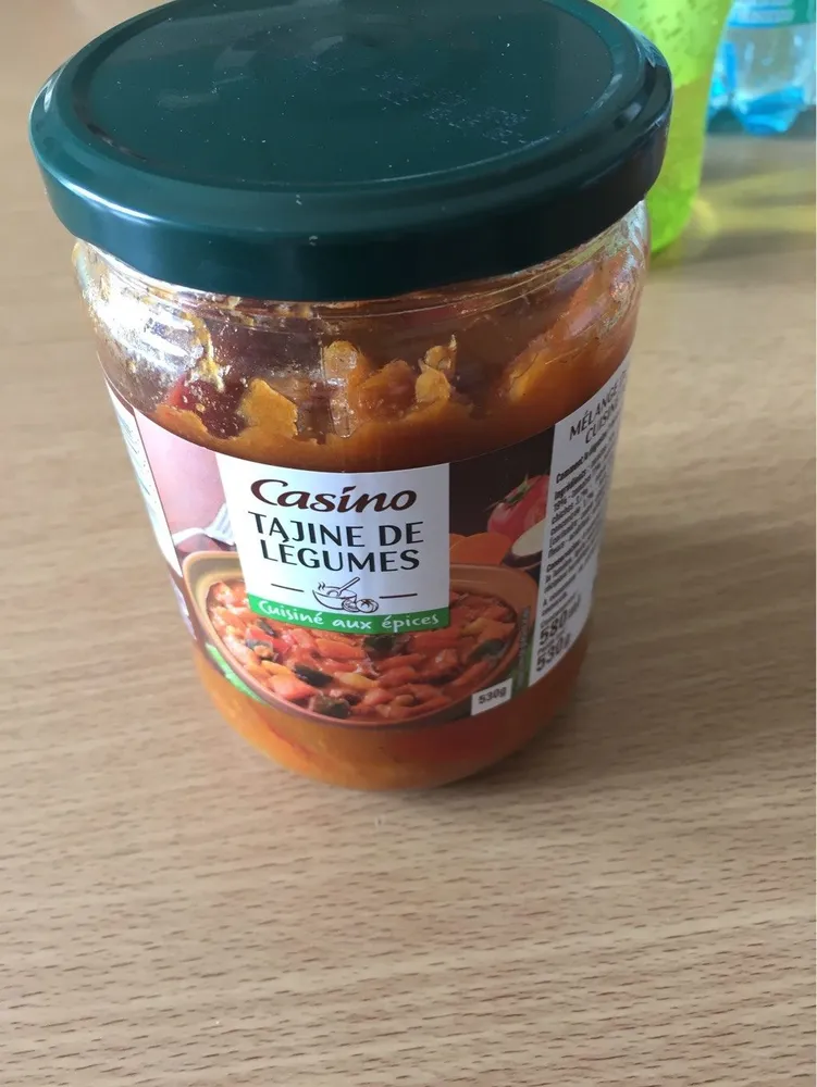 Tajine de légumes cuisiné aux épices