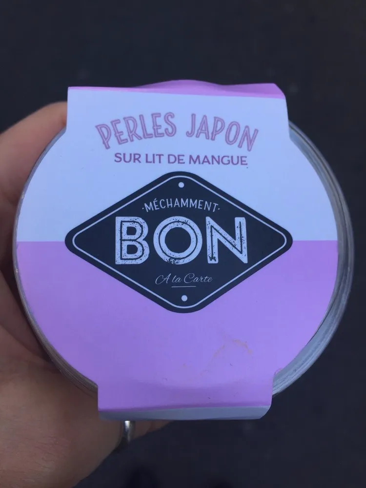 Perle Japon sur lit de mangue
