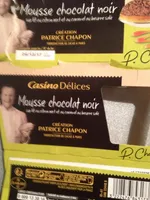 Mousse chocolat noir sur lit au citron vert et au caramel au beurre salé