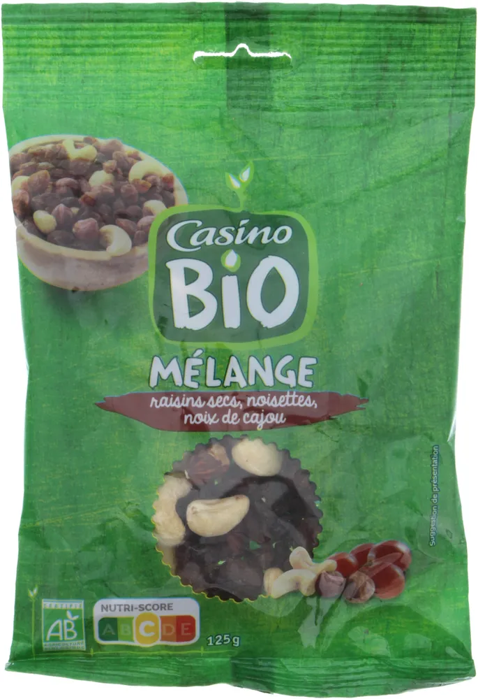Mélange de fruits à coque et de raisins secs