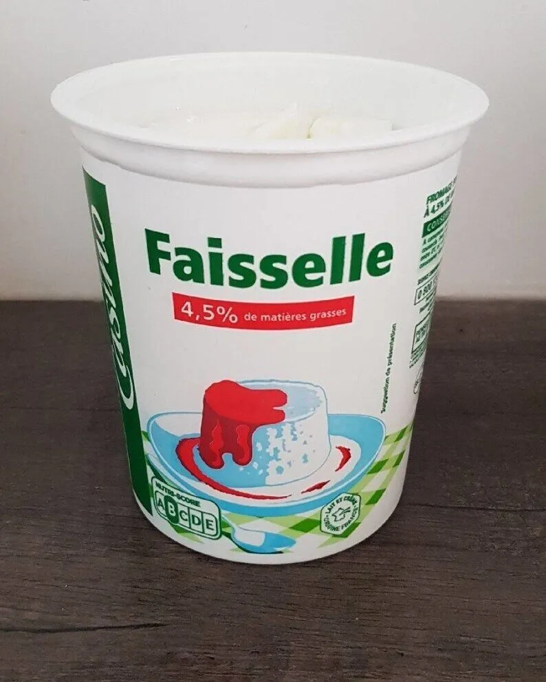 La Faisselle, moulée dans son panier