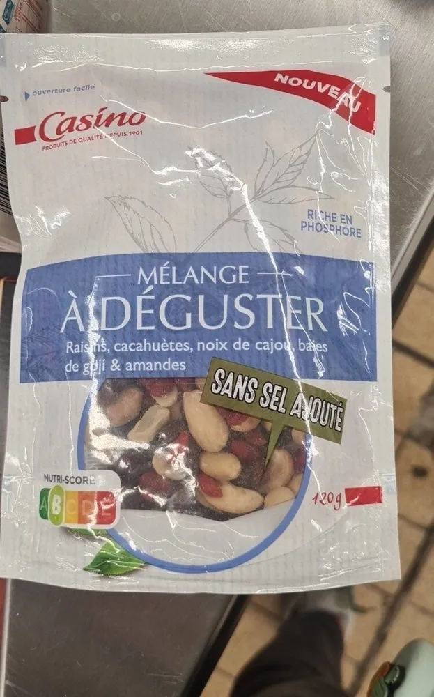 Mélange à déguster raisins cachuetes