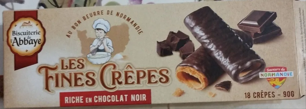 Les fines crêpes riche en chocolat noir