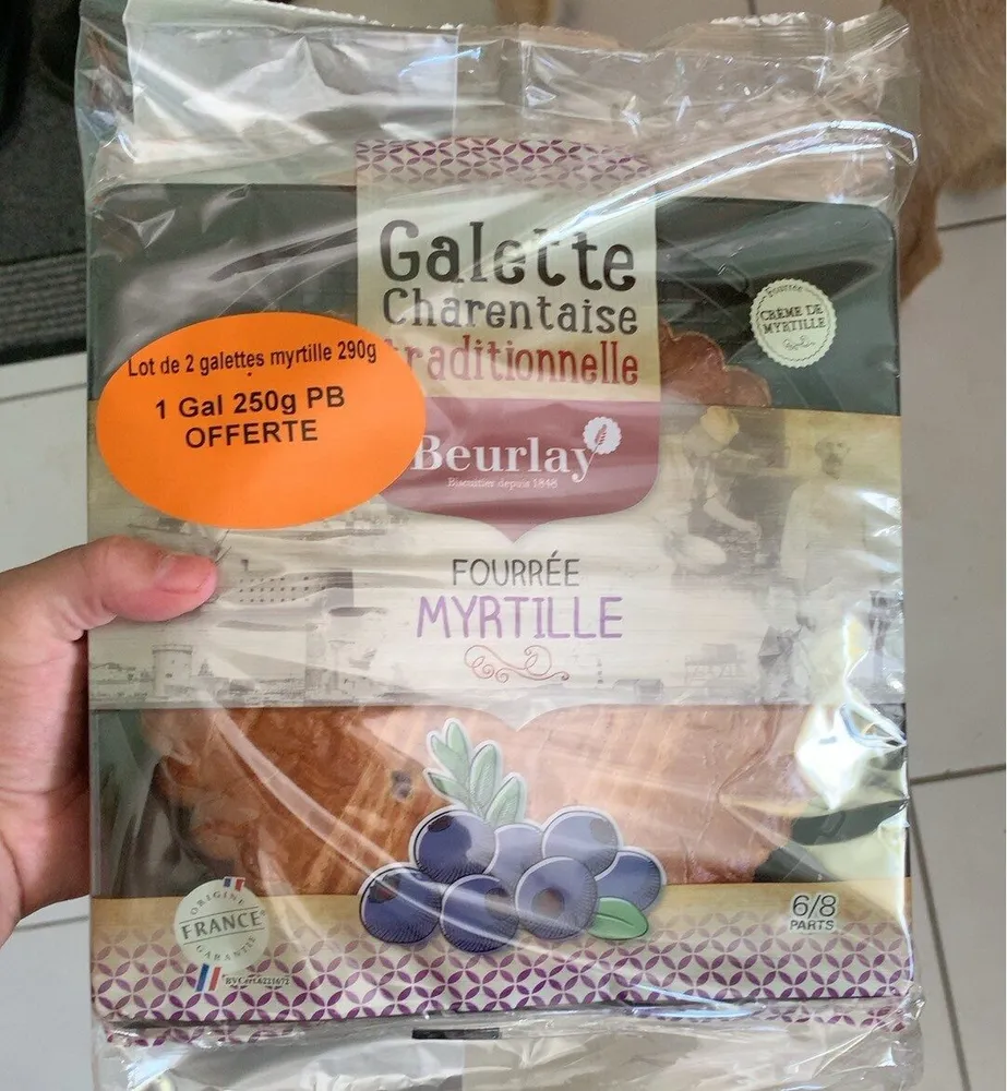 Galette charentaise
