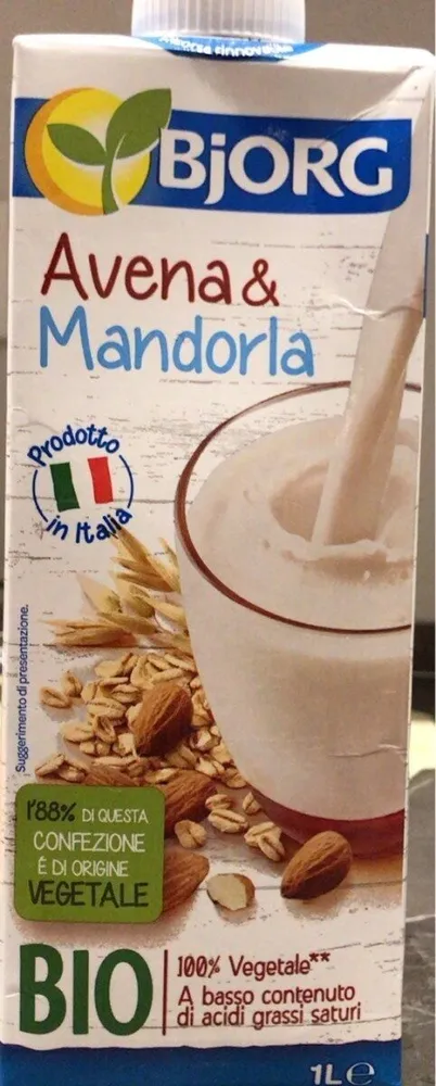 Bevanda biologica a base di avena e mandorla