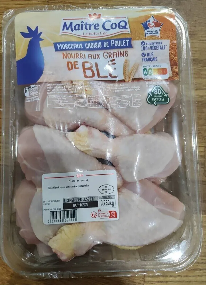 Morceaux choisis de poulet nourri aux grains de blé