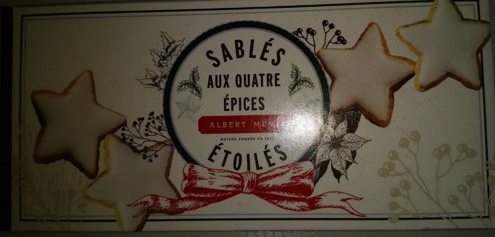 Sablés aux quatre épices étoilés.