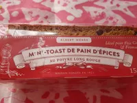 Mini-toasts de pain d'épices au poivre long rouge