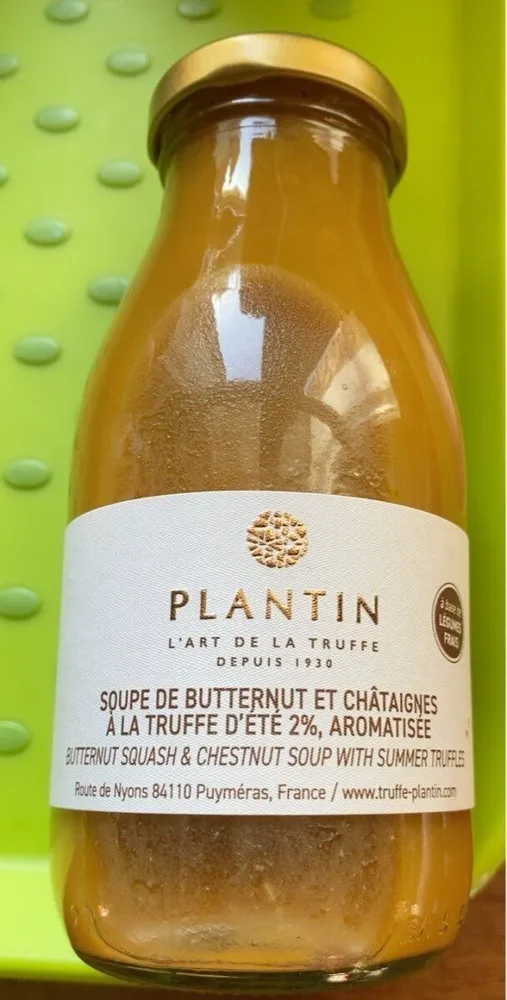 Sopue de butternut et châtaignes à la truffe d’été