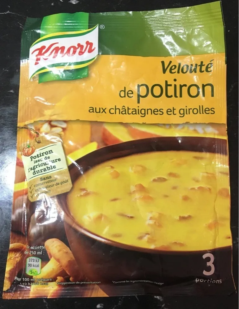 Velouté de potiron aux châtaignes et girolles