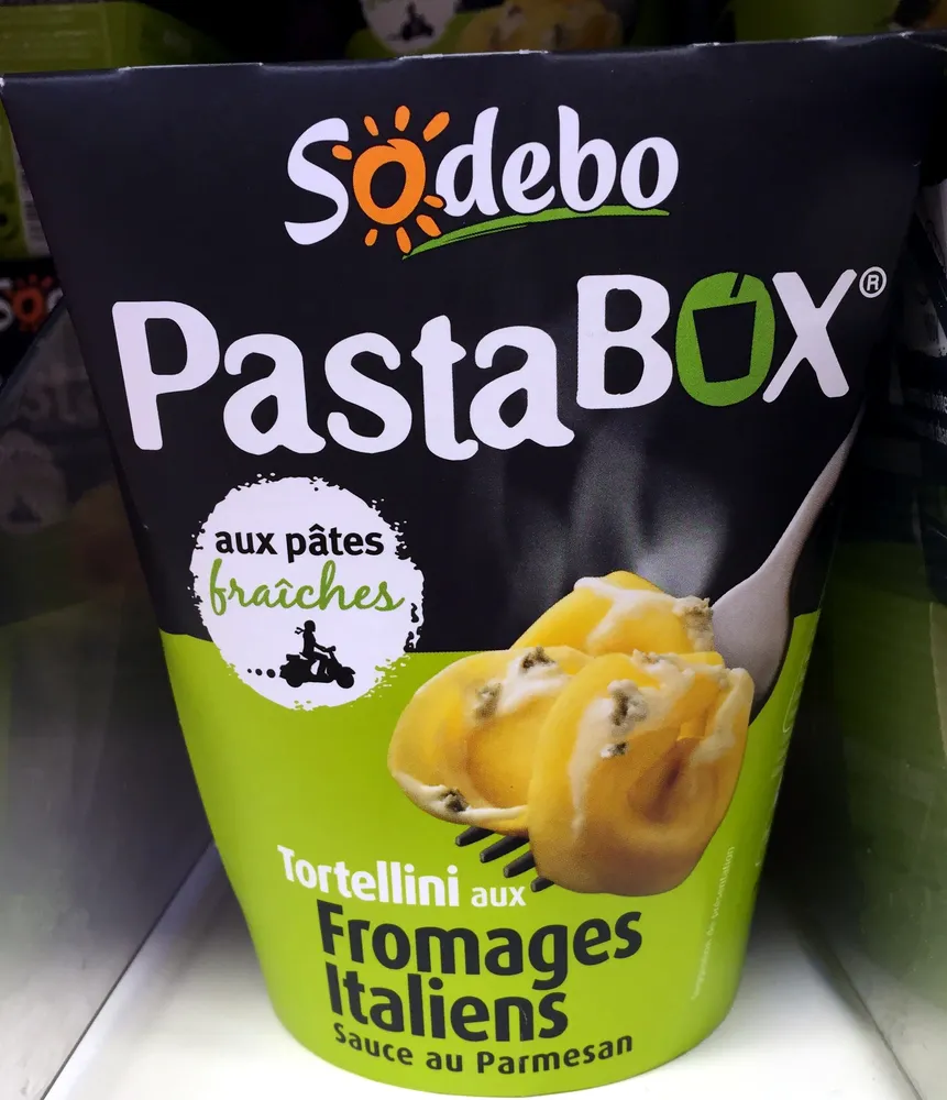 Tortellini aux fromages italiens sauce au parmesan